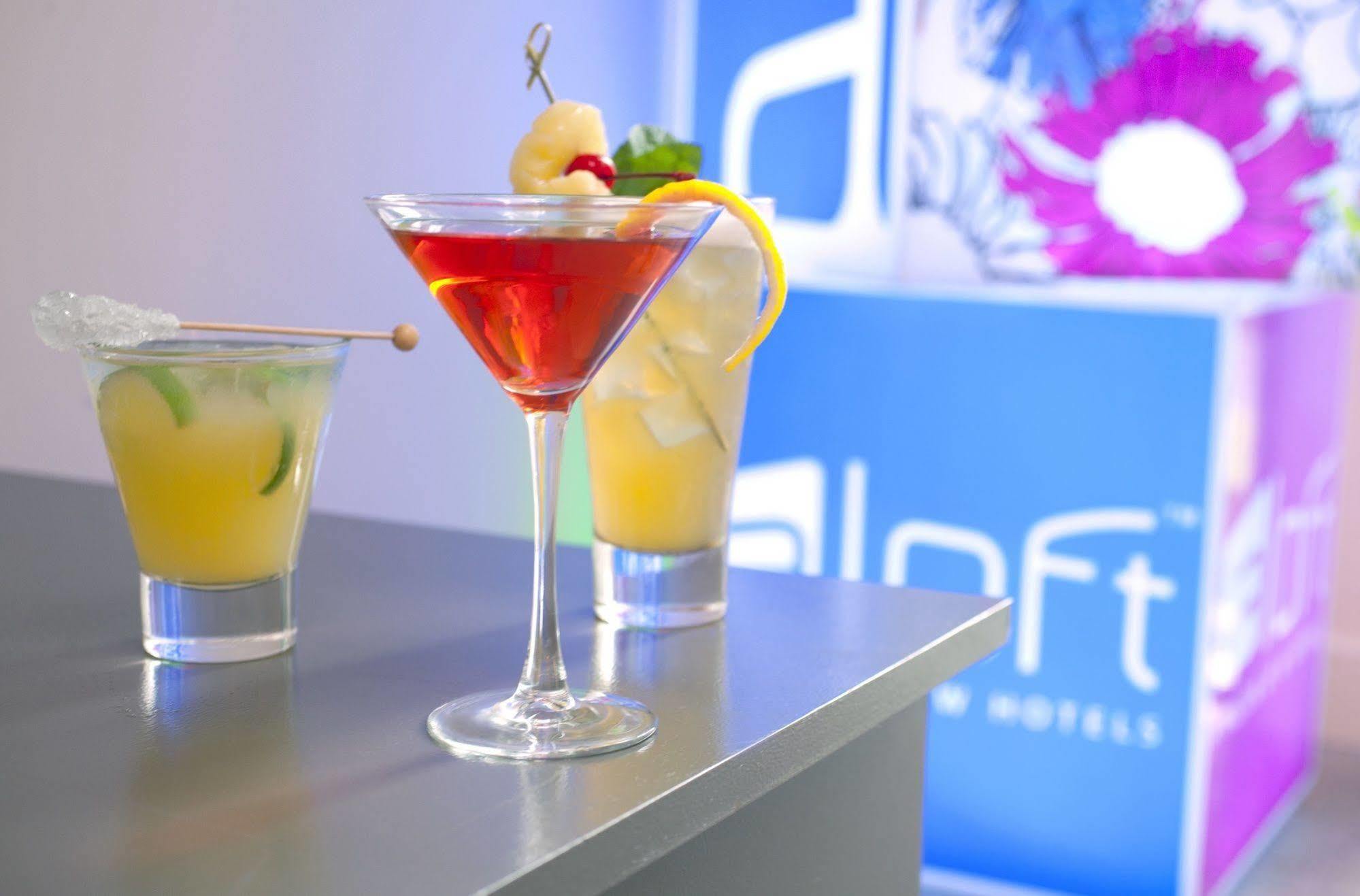Aloft Cleveland Downtown Hotel Exterior photo